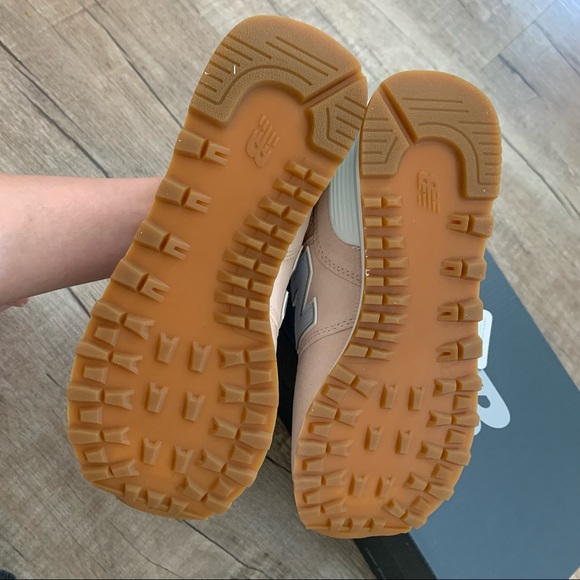 Brand new, new balance 574 pink - Picture 6 of 10